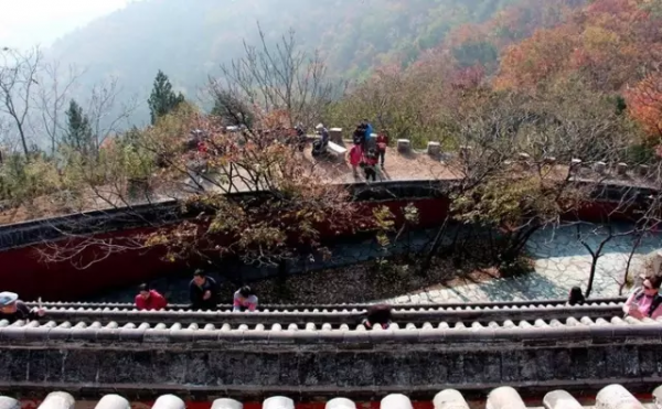 這個太行山餘脈進入京城的最後一道山樑，雪後有意想不到的美