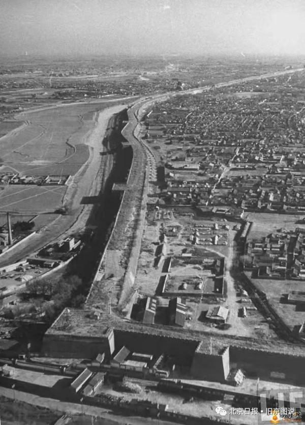 誰最先扒開了北京城牆？