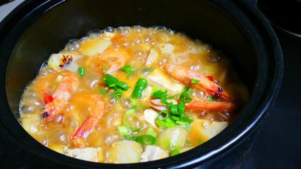 入秋了，多吃這道燉菜，少油少鹽營養高，熱熱乎乎一大鍋，太香了