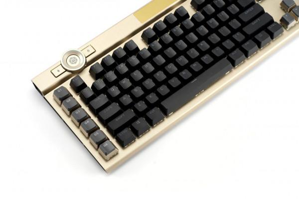 奢華氣質，美商海盜船 CorsairK100 璀璨金機械鍵盤簡評