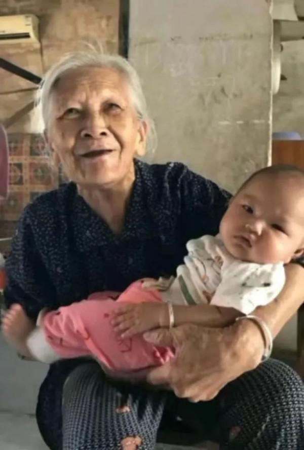 陸自忠《母親》心香文藝 陸自忠《母親》心香文藝