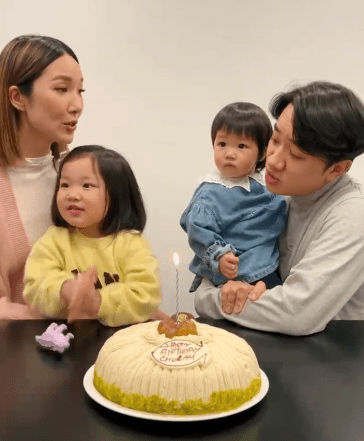 李亞男為王祖藍慶42歲生日 女兒唱生日歌超可愛