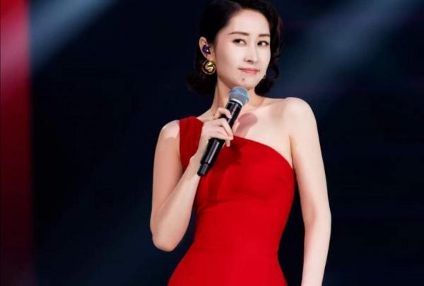 “中年叛逆”劉敏濤:一根冰激凌導致離婚,單身7年仍嚮往愛情 “中年叛逆”劉敏濤:一根冰激凌導致離婚,單身7年仍嚮往愛情