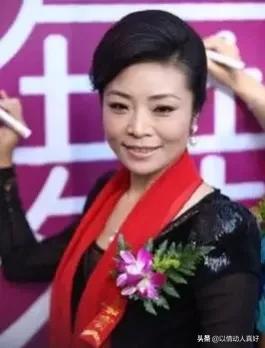 4位未婚女歌手，經歷告訴人們，女人都要給自己留3條後路才好