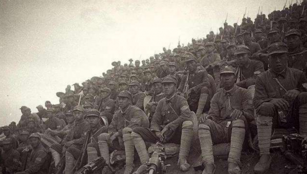 日本投降四個月後，高郵日軍殺害使者拒不投降，粟裕直接將其全殲