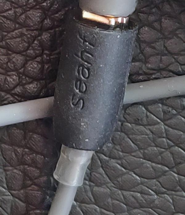 T9超長播放藍芽耳機的正確開啟方式