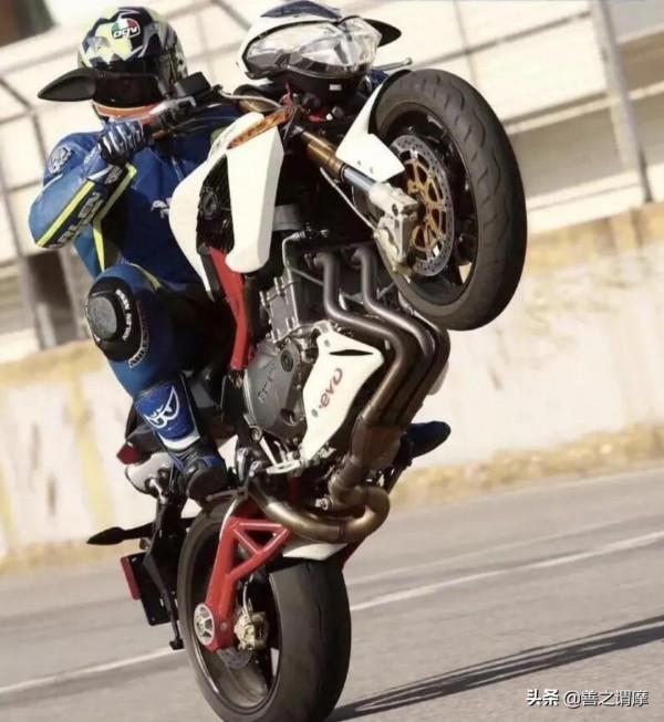 貝納利TNT1130「三缸車的輝煌與落敗」