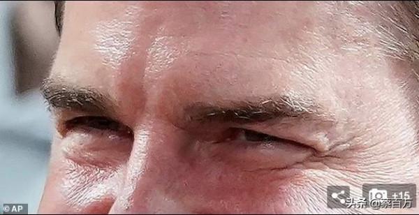 貝嫂番茄炒蛋紅黃配色著裝被嘲像麥當勞叔叔，網友：不要再打針了