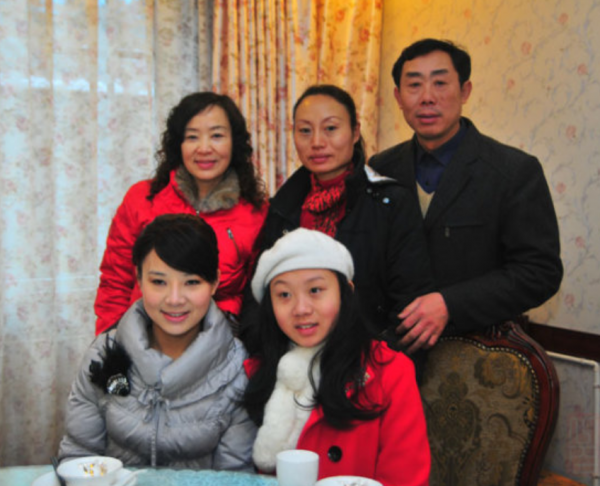 盲人歌手劉賽:爆紅後嫁河南農村,倒貼2套房,將公婆當孩子寵 盲人歌手劉賽:爆紅後嫁河南農村,倒貼2套房,將公婆當孩子寵