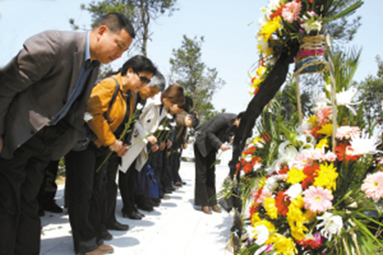 爺爺失蹤78年後，09年退休老漢網上得知：爺爺是周總理領導的特工