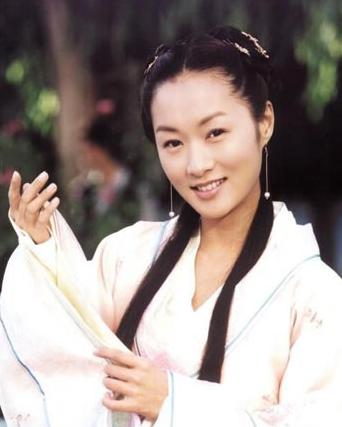 鄭家榆：從“紅極一時”到“無戲可拍”，她究竟經歷了什麼