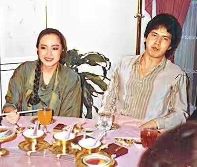 萬梓良,就這樣錯過了恬妞,午夜夢迴時他是否後悔過? 萬梓良,就這樣錯過了恬妞,午夜夢迴時他是否後悔過?