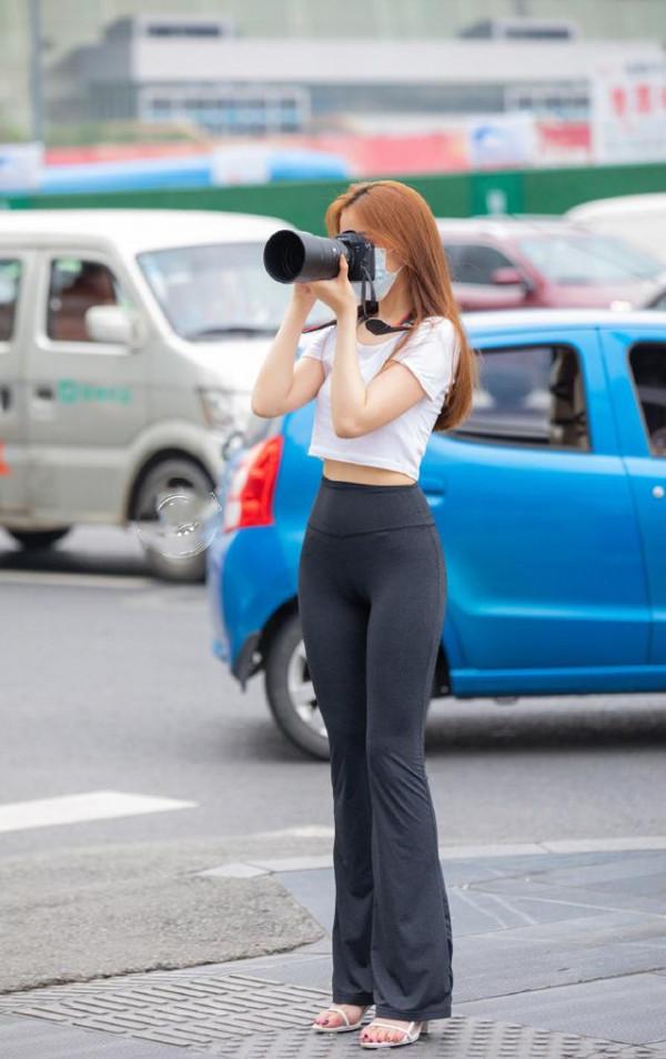 顏值高多重要?黑白搭配與眾不同,氣質不比明星差 顏值高多重要?黑白搭配與眾不同,氣質不比明星差