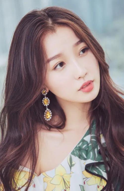 盤點八位看臉一米六的女星,各有各的美,趙麗穎可愛,陳瑤像娃娃 盤點八位看臉一米六的女星,各有各的美,趙麗穎可愛,陳瑤像娃娃