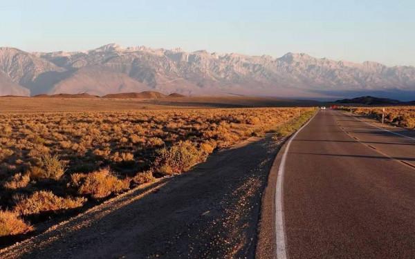 你知道死亡公路嗎？敢去的都是老司機，沒有一輛車敢超速