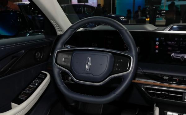 取代34C?林肯新車Z開啟預訂,2.0T引擎+27英寸貫穿式液晶屏 取代34C?林肯新車Z開啟預訂,2.0T引擎+27英寸貫穿式液晶屏