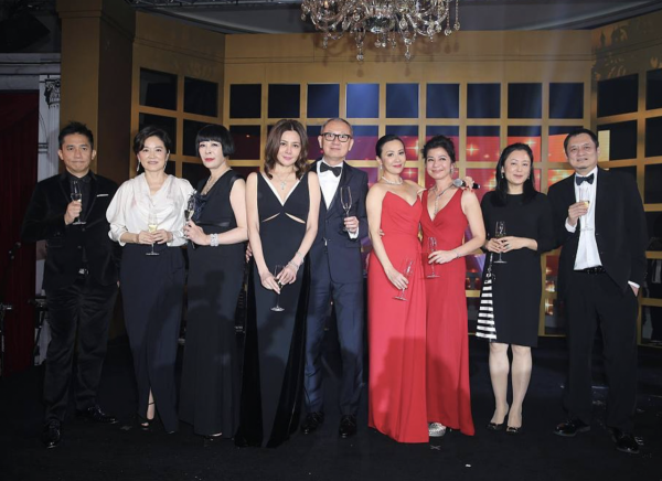 關之琳前夫拍賣珍藏佳釀,估價8800萬,與劉鑾雄齊名為頂級收藏家 關之琳前夫拍賣珍藏佳釀,估價8800萬,與劉鑾雄齊名為頂級收藏家