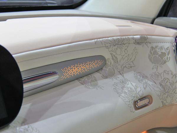 將復古進行到底，尤拉芭蕾貓最快於3月上市