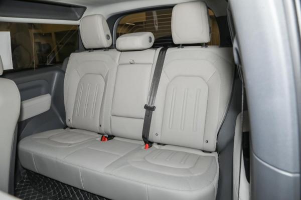 路虎衛士90經典復刻版——給童心未泯的成年人制造的大個頭玩具