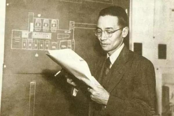 95後女孩站在趙州橋上,問:千年古橋趙州橋在哪裡? 95後女孩站在趙州橋上,問:千年古橋趙州橋在哪裡?