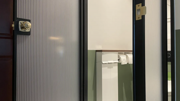 73㎡另類法式豪宅:廚房可以看電視,馬桶上面能洗手? 73㎡另類法式豪宅:廚房可以看電視,馬桶上面能洗手?