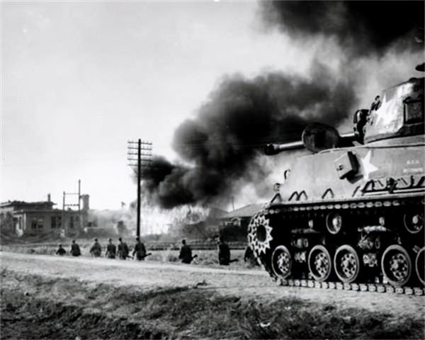 1964年原子彈爆炸成功，周總理：報紙刊登照片需裁掉地面