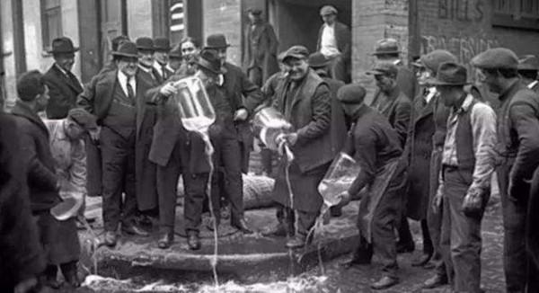 1941年德國入侵蘇聯，二戰進入關鍵時期，那一刻羅斯福心急如焚