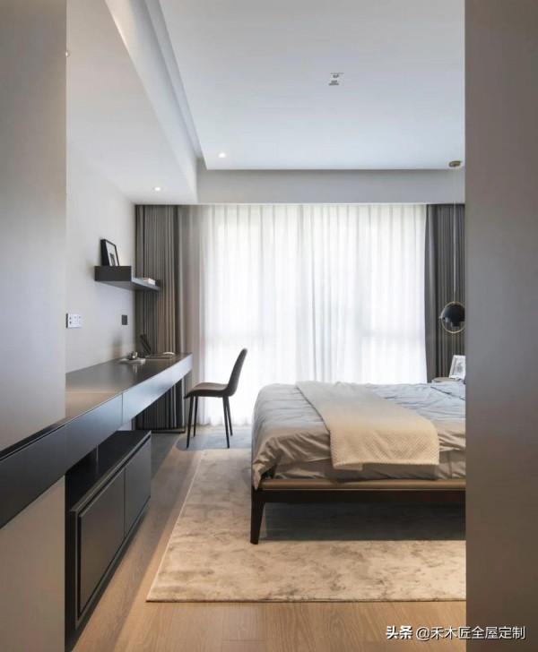 145㎡都市理想居所，清爽大方、極盡現代簡約之美