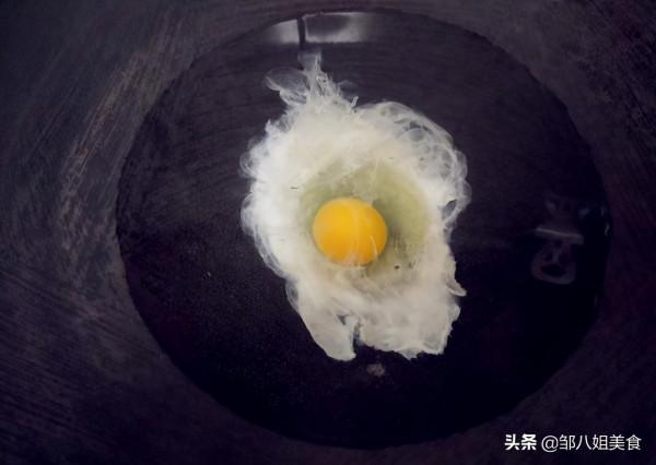 煮荷包蛋​，不要水開馬上下鍋！教您正確做法，完整不散，鮮嫩好吃