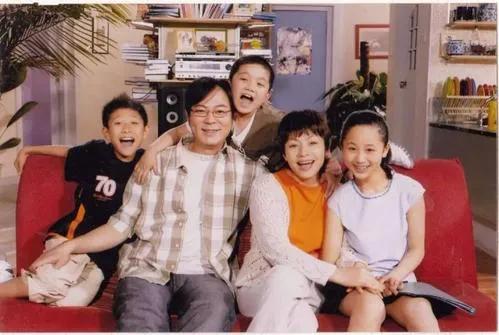 《家有兒女》主演現狀：劉星小雪成頂流明星，弟弟小雨卻無戲可拍