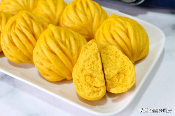 用南瓜做花樣饅頭,香甜柔軟,好看又好吃,營養健康全家都喜歡 用南瓜做花樣饅頭,香甜柔軟,好看又好吃,營養健康全家都喜歡