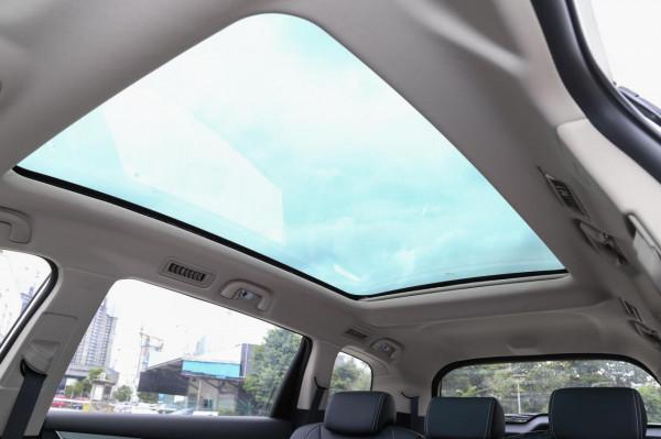 想買舒適省油的MPV，不妨看看這兩款，配矩陣式大燈、後排出風口