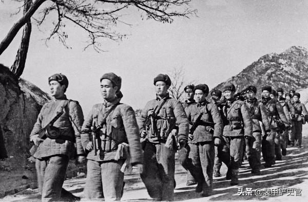 《長津湖》七連武器“萬國牌”,8種槍6種彈,是事實還是錯誤? 《長津湖》七連武器“萬國牌”,8種槍6種彈,是事實還是錯誤?