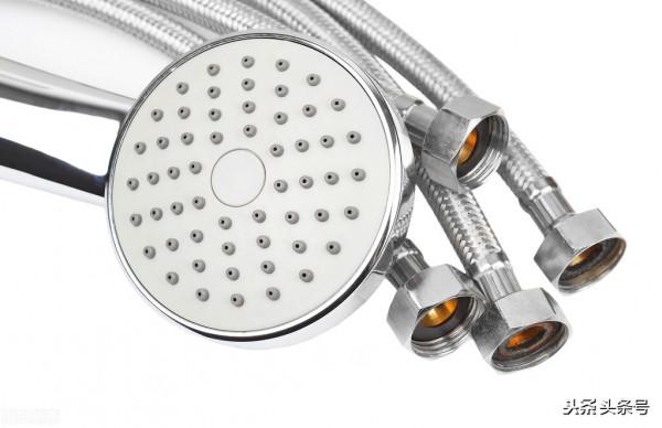 淋浴噴頭堵了怎麼辦？一個小妙招輕鬆解決
