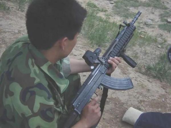 樸實無華“八一槓”81式步槍簡介 樸實無華“八一槓”81式步槍簡介