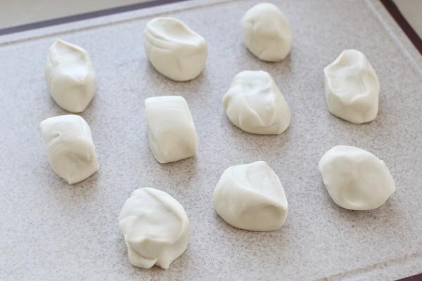 扯一扯就能做麵條,爽滑筋道比買得好,拌上醬料頓頓吃都不覺得膩 扯一扯就能做麵條,爽滑筋道比買得好,拌上醬料頓頓吃都不覺得膩