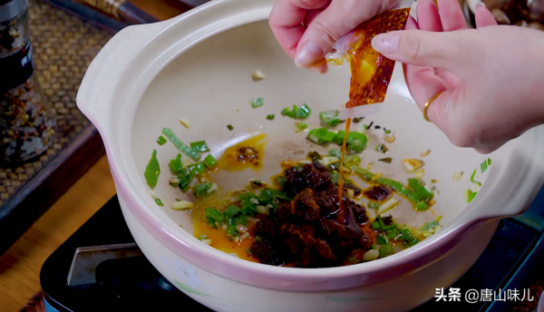 怎麼在家做一頓東北老式麻辣燙？按這方法來做，吃一次就能上癮