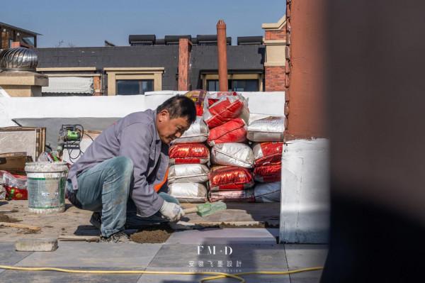 體驗到頂複式的快樂了，一半閣樓一半大露臺，比住一樓舒服划算