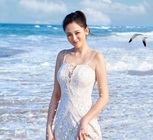 縱觀明星那些減肥方法,狠地只喝水,兩週掉十斤 縱觀明星那些減肥方法,狠地只喝水,兩週掉十斤