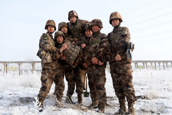 少尉排長，歡迎你們！