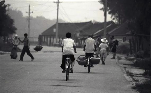 陝西惡魔彭妙計伏法記：16歲將自己母親拐賣到江蘇，一年連殺77人