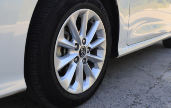 卡羅拉雙擎行駛3萬公里,車主分享3個優點3個缺點 卡羅拉雙擎行駛3萬公里,車主分享3個優點3個缺點