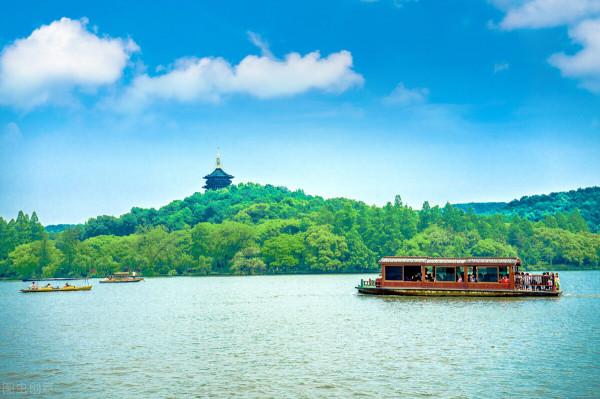 趁著中秋十一小長假，帶父母到這5個地方，看看外面的世界