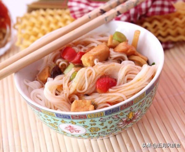 山西只有澆面嗎？錯！湯麵也品種繁多，冬天來一碗營養暖身又美味