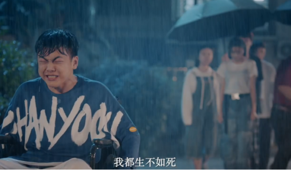 劉小光,終究成了“尼古拉斯·趙四”的樣子 劉小光,終究成了“尼古拉斯·趙四”的樣子