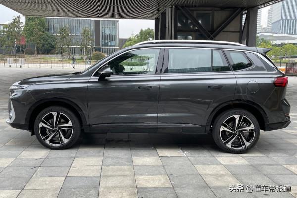 新車|為年輕使用者而來,兩種動力選擇!榮威RX5 MAX 11月1日開啟預售 新車|為年輕使用者而來,兩種動力選擇!榮威RX5 MAX 11月1日開啟預售