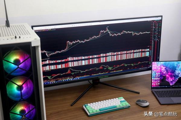 雙顯示器，還是帶魚屏？怒上40英寸4K屏，泰坦軍團P40UG體驗記