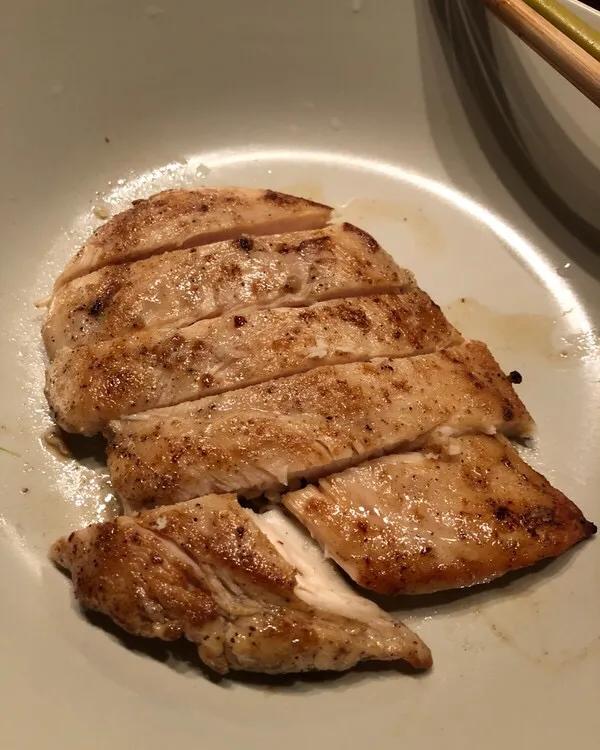 男子嚴重腎損傷!因健身想保持身材,一個月吃了160袋雞胸肉 男子嚴重腎損傷!因健身想保持身材,一個月吃了160袋雞胸肉