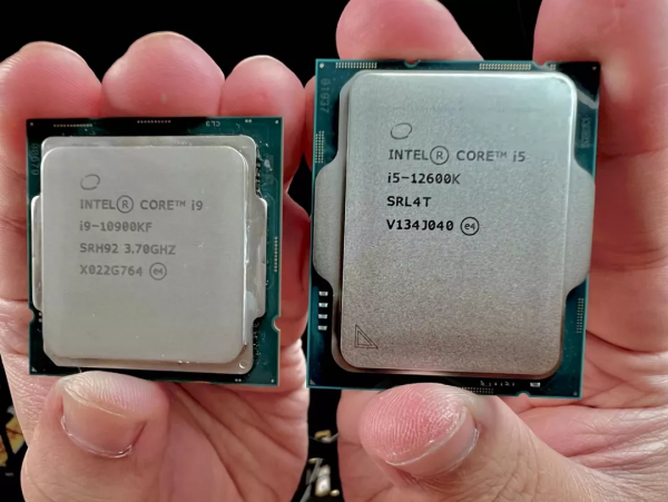 為了12代英特爾踩爆的牙膏管,我們組了臺貴到懶得算的主機 為了12代英特爾踩爆的牙膏管,我們組了臺貴到懶得算的主機