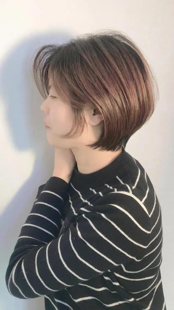 理髮店最常剪的短髮造型，冬天也適合
